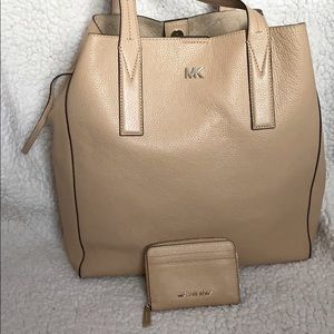 Michael Kors shoulder bag + wallet